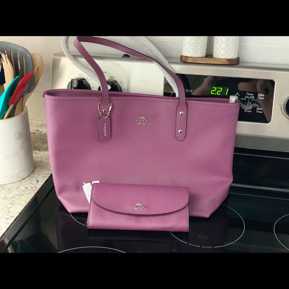 Coach bag with wallet